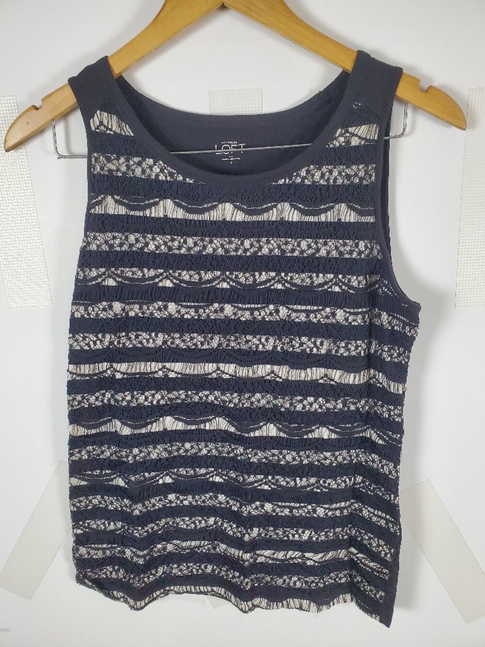 Ann Taylor LOFT Sleeveless Top Small